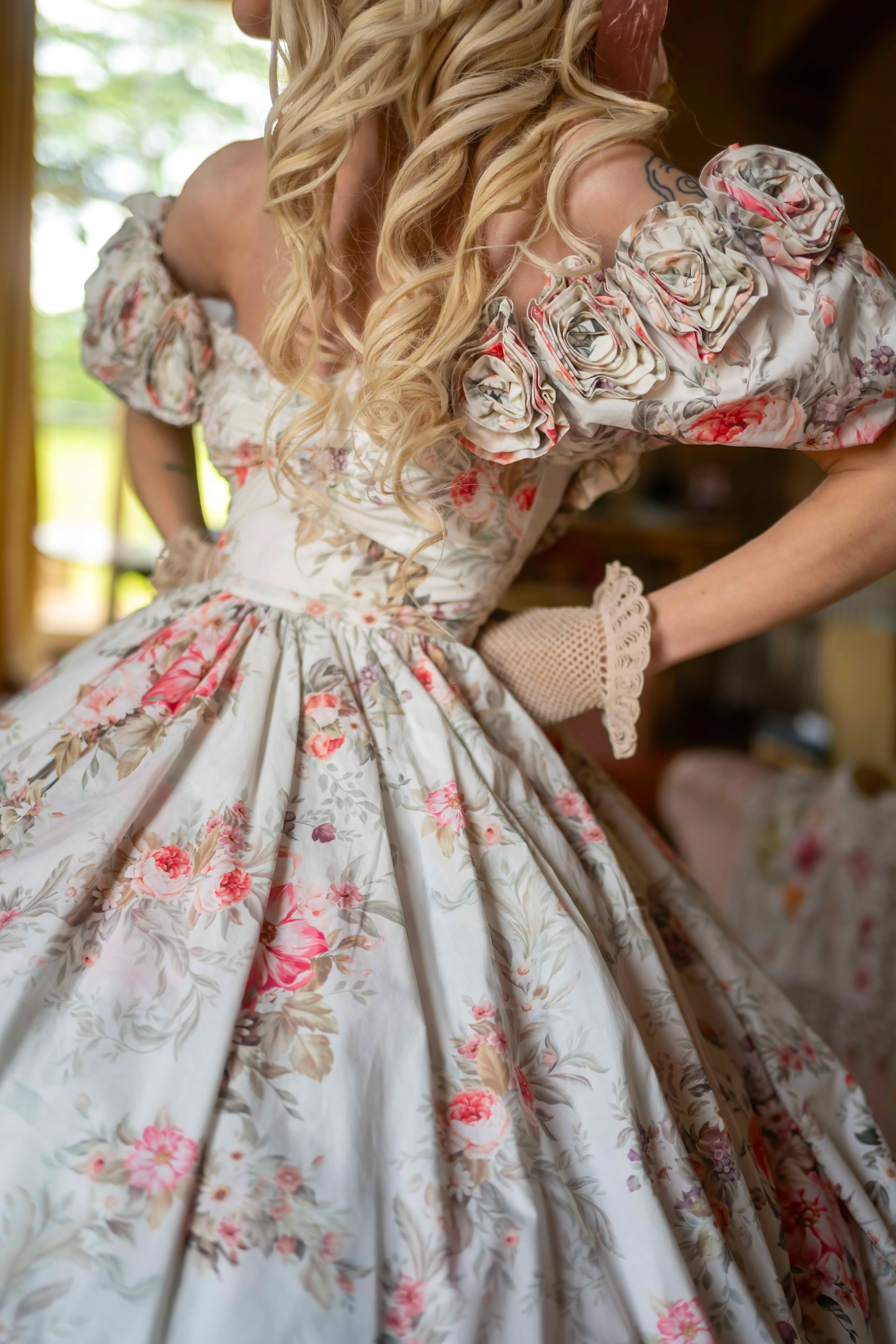English Lady Ballroom Gown - Image 3