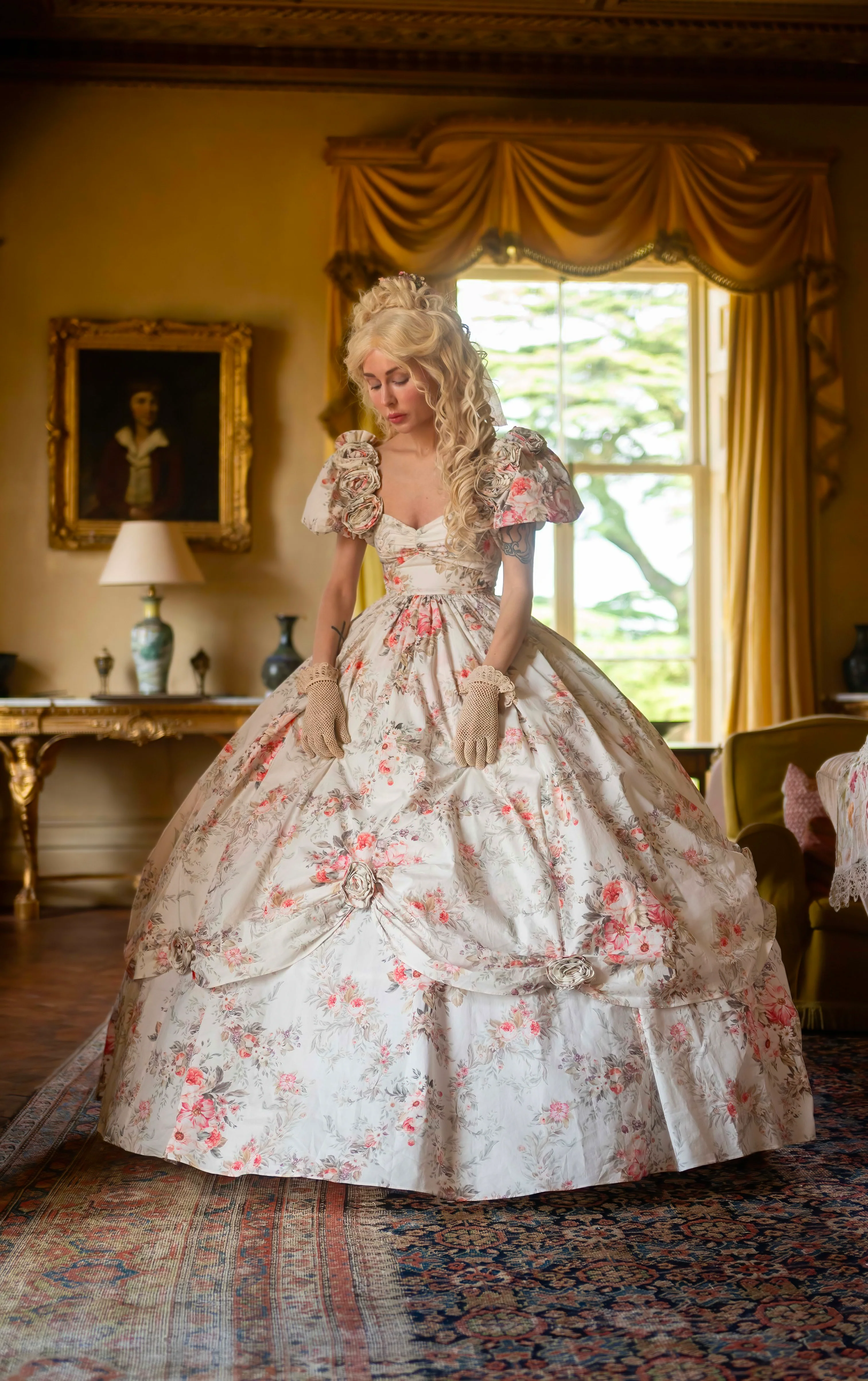 English Lady Ballroom Gown - Image 5
