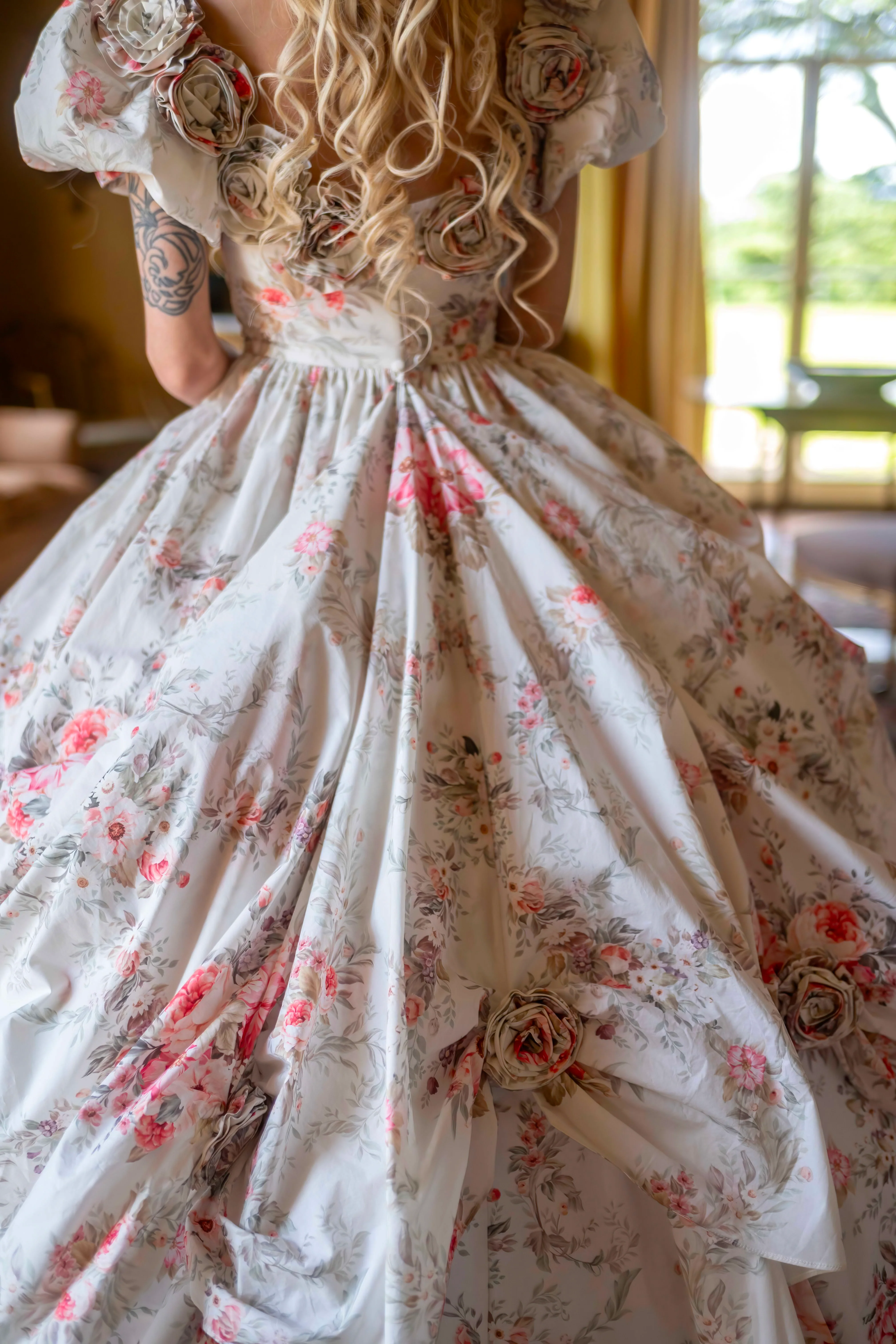 English Lady Ballroom Gown - Image 7