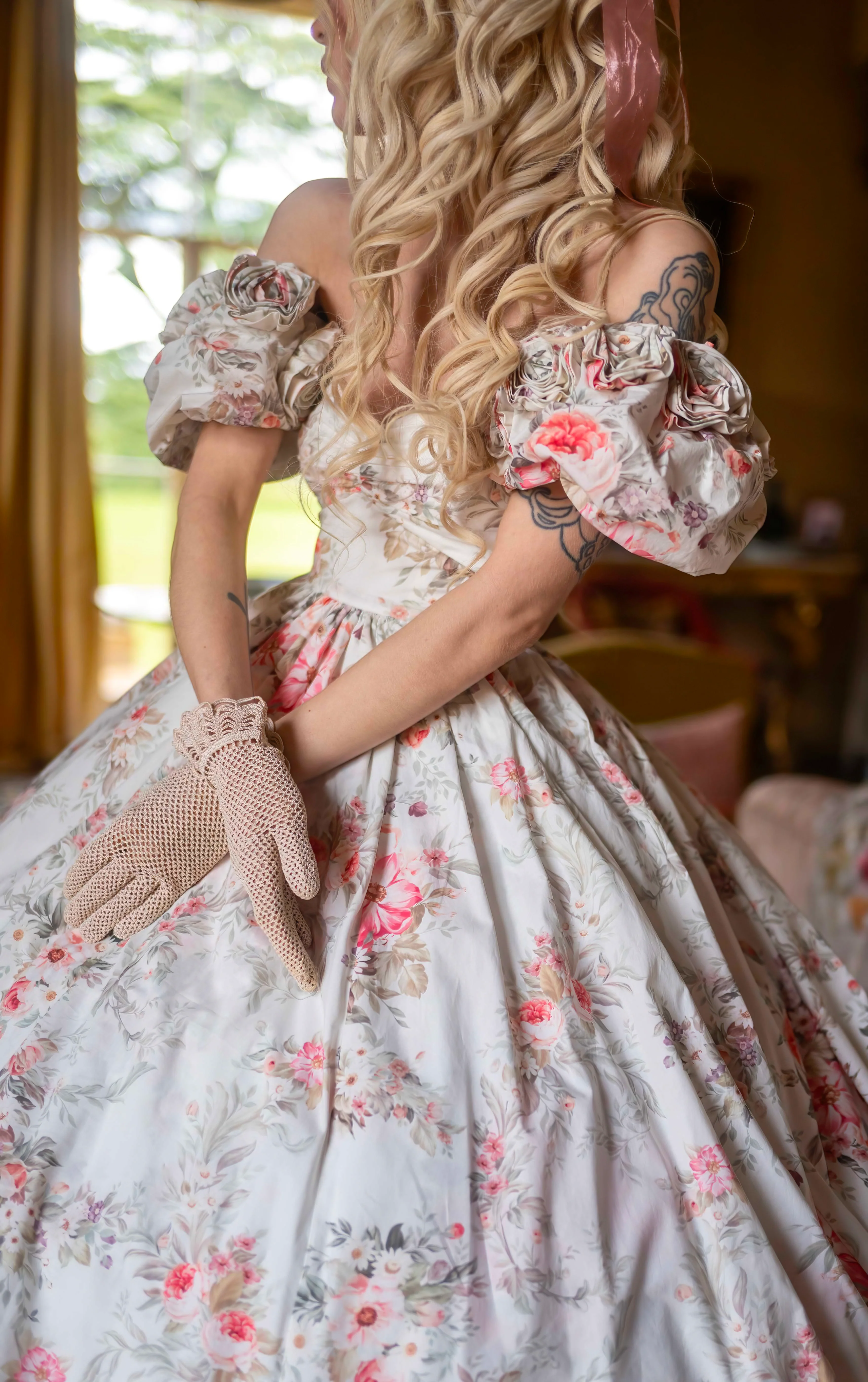 English Lady Ballroom Gown - Image 8