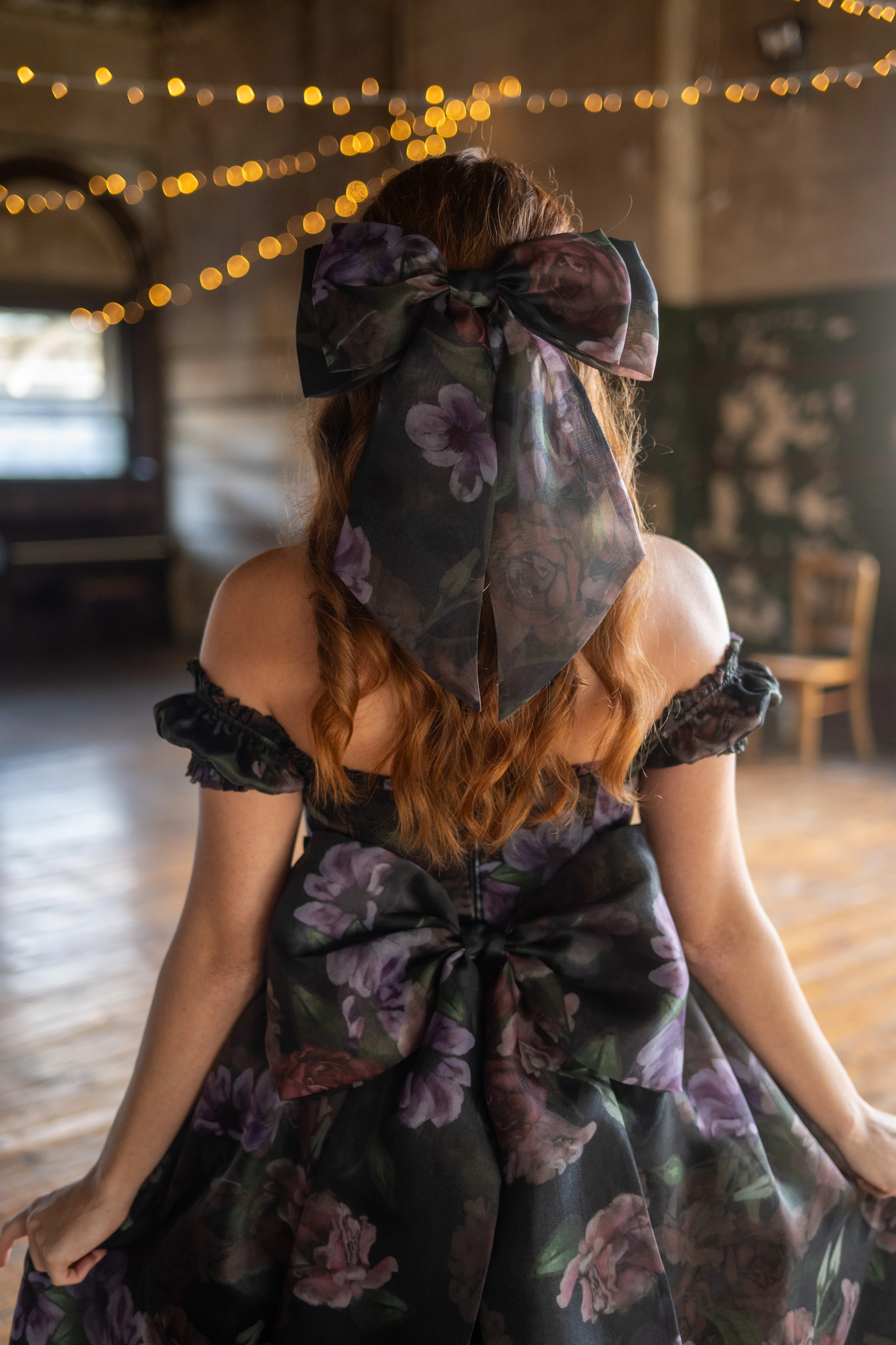 Odile's Triumph Winged Hairbow - Image 3