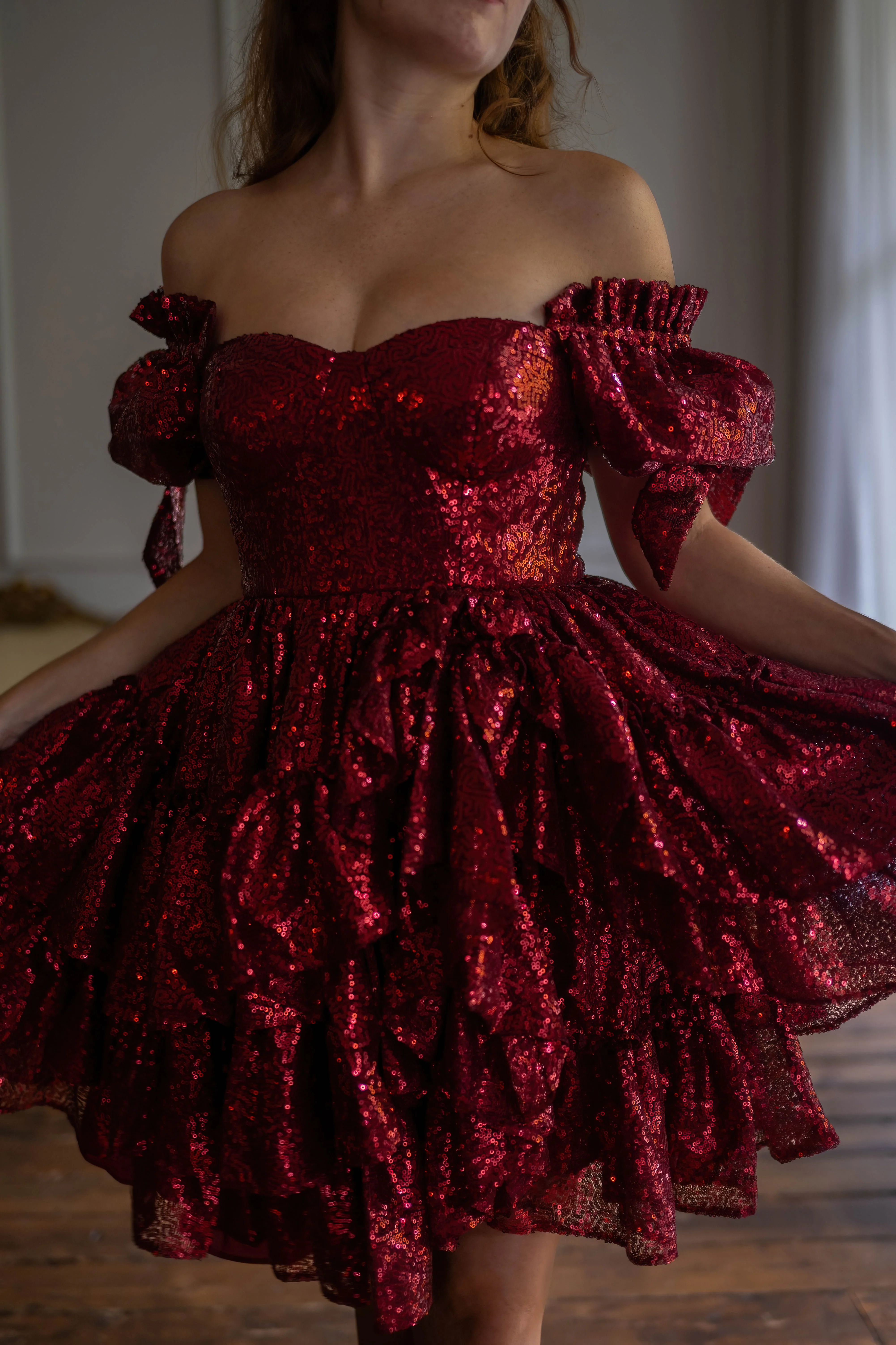 Rouge Étoile Damsel Dress - Image 2